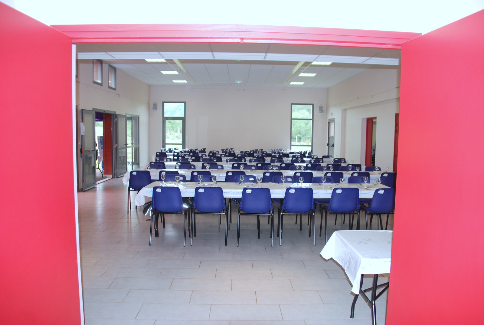 Salle_de_Convivialite_Chapiteaux_1.jpg