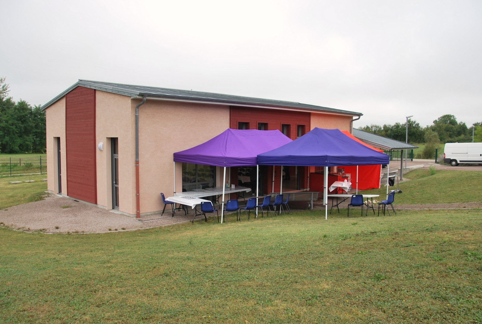 Salle_de_Convivialite_Chapiteaux_4.jpg