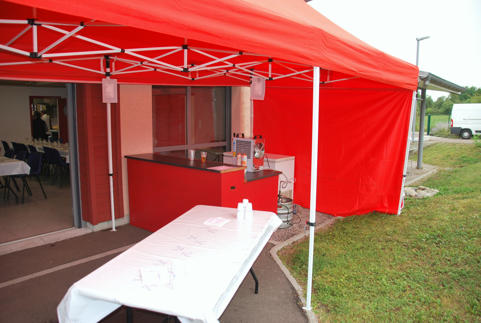 Salle_de_Convivialite_Chapiteaux_6.jpg