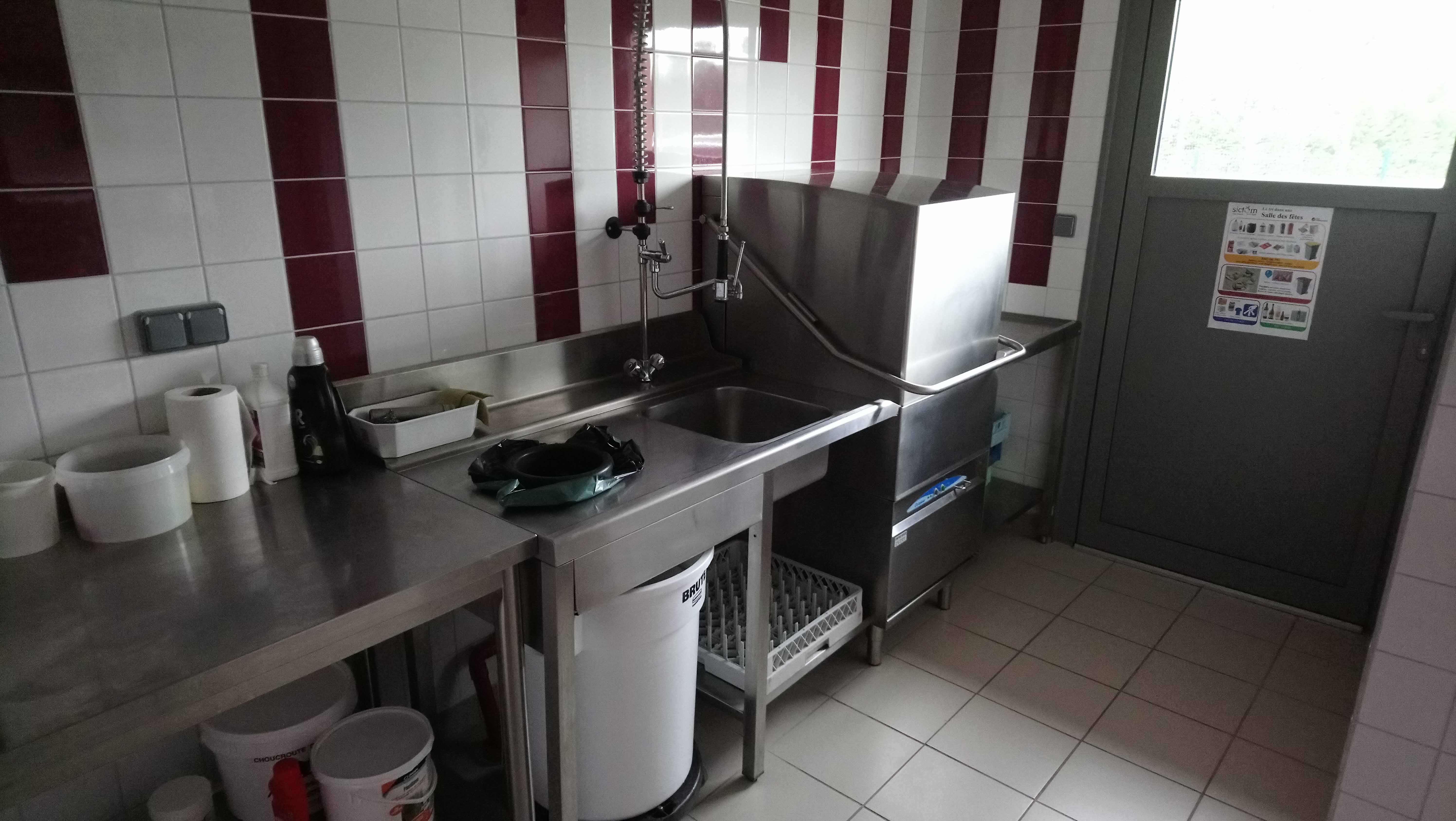 Configuration_salle_de_convivialite_1.jpg