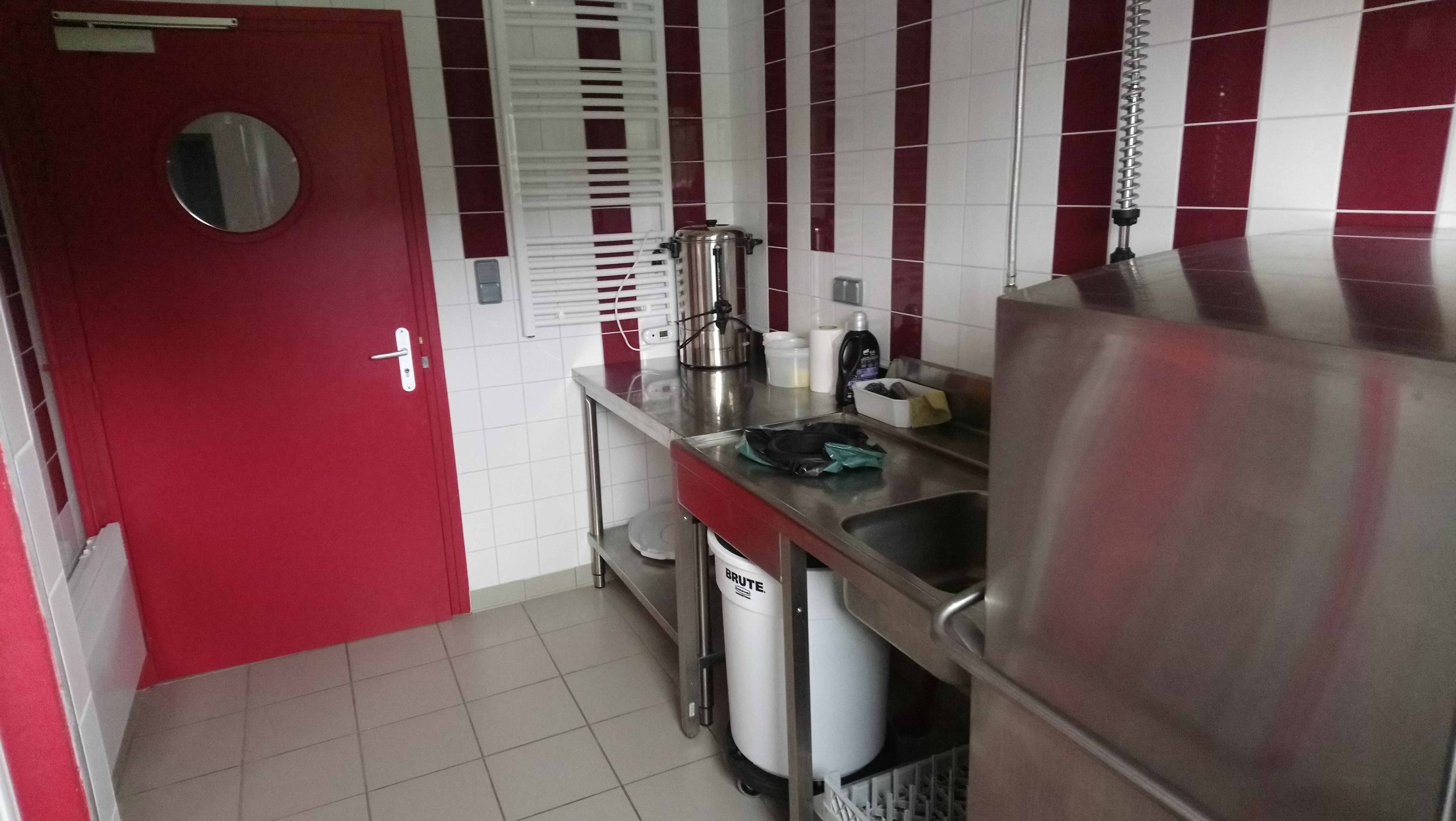 Configuration_salle_de_convivialite_2.jpg