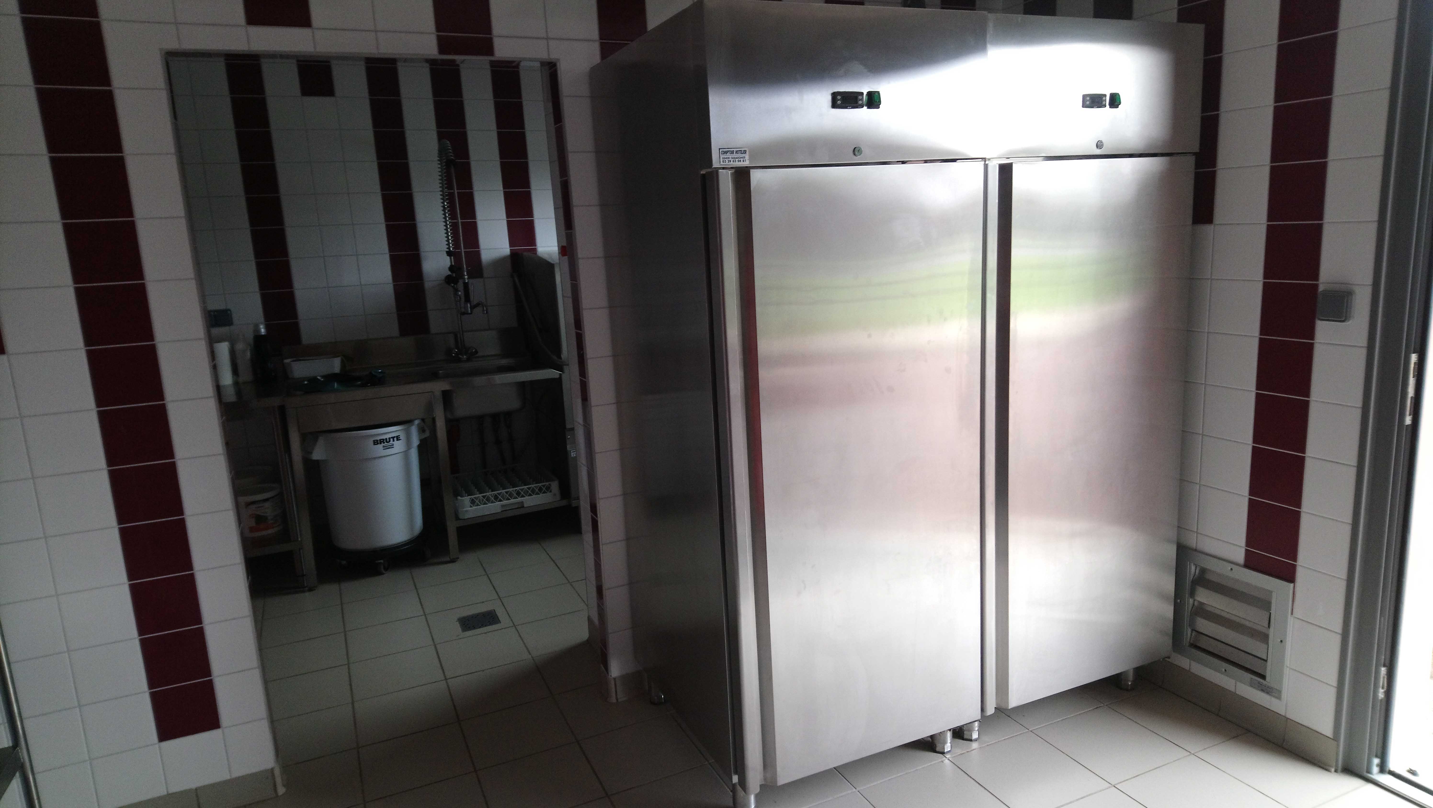 Configuration_salle_de_convivialite_3.jpg