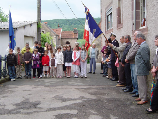 2009-la_commemoration_du_8_mai-4.jpg