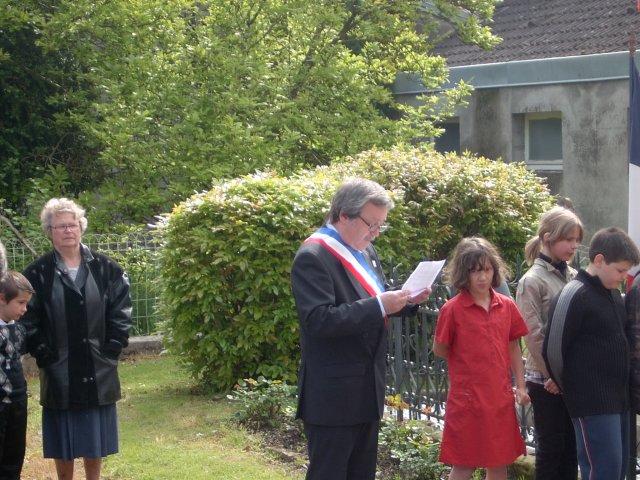 commemoration_du_8_mai_2010_2.jpg